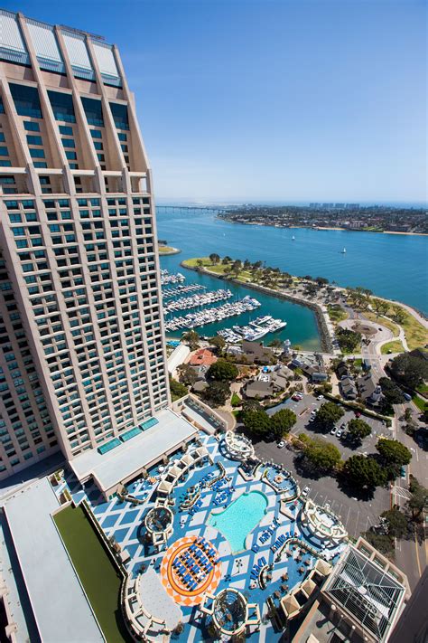 Top of the hyatt - Located in Sarasota, this Florida Hyatt Regency features an outdoor pool with waterfalls and a hot tub, a private 32-slip marina with boat docking facilities, and free WiFi. Breakfast is available for an additional fee. A work desk, laptop safe, 47-inch flat-screen TV, and iHome® docking station are included in all Hyatt Regency Sarasota rooms.